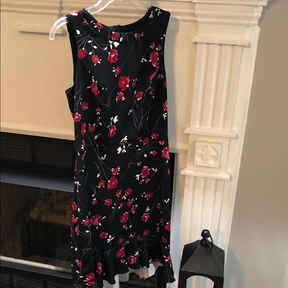 Roz & Ali Black Midi Dress with Red Rose Print